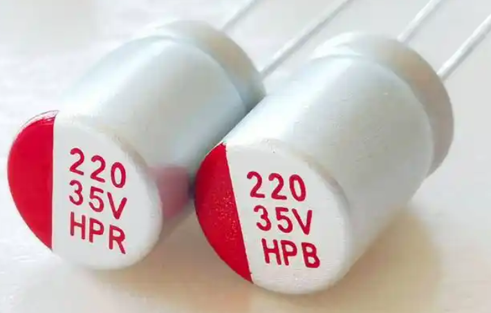 固態(tài)電容的性能特點(diǎn)有哪些？